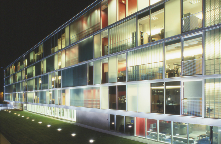 Carta – Reichen et Robert - 02B5-RRA∏Personaproduction.jpg