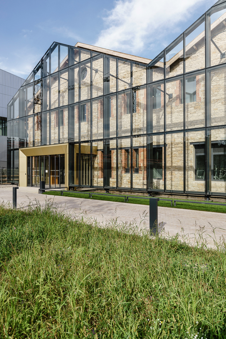 Carta – Reichen et Robert - Reichen et Robert associes-La Grande Halle Gerland-Campus EDF-Ph-Roguet 02791.jpg