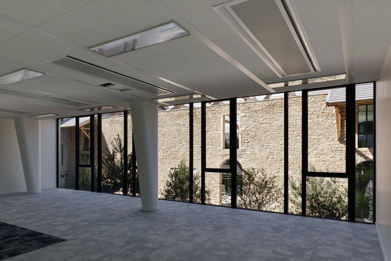 Baaum - Reichen et Robert associes-La Grande Halle Gerland-Campus EDF-29.jpg