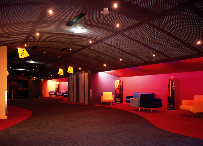 Carta – Reichen et Robert - cinema-06.jpg