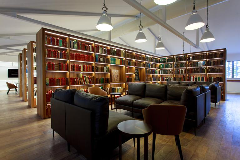 Carta – Reichen et Robert - 17-La bibliotheque ∏Fondation ClÇment - Jean Franáois Gouait photographe.jpg