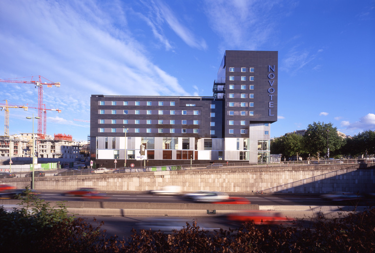 Carta – Reichen et Robert - ∏Luc Boegly_facade2perif.jpg