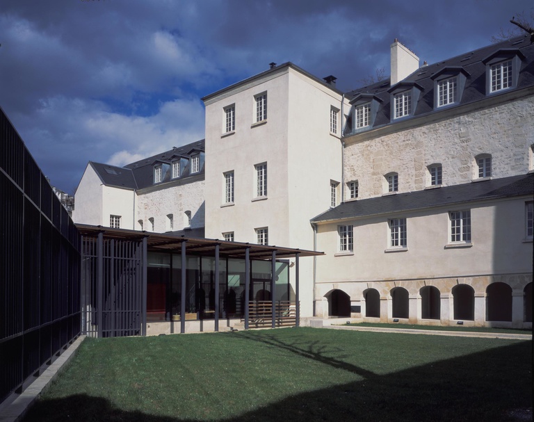 Carta – Reichen et Robert - RRA_K. Khalfi _ Réalisation _ entree - cloitre 2ICM.jpg