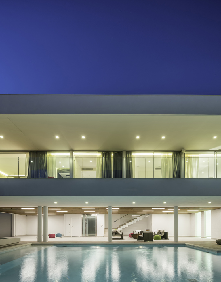 Carta – Reichen et Robert - WEARECONTENTS-CARTA-VillaHorizon-02172-M copie.jpg