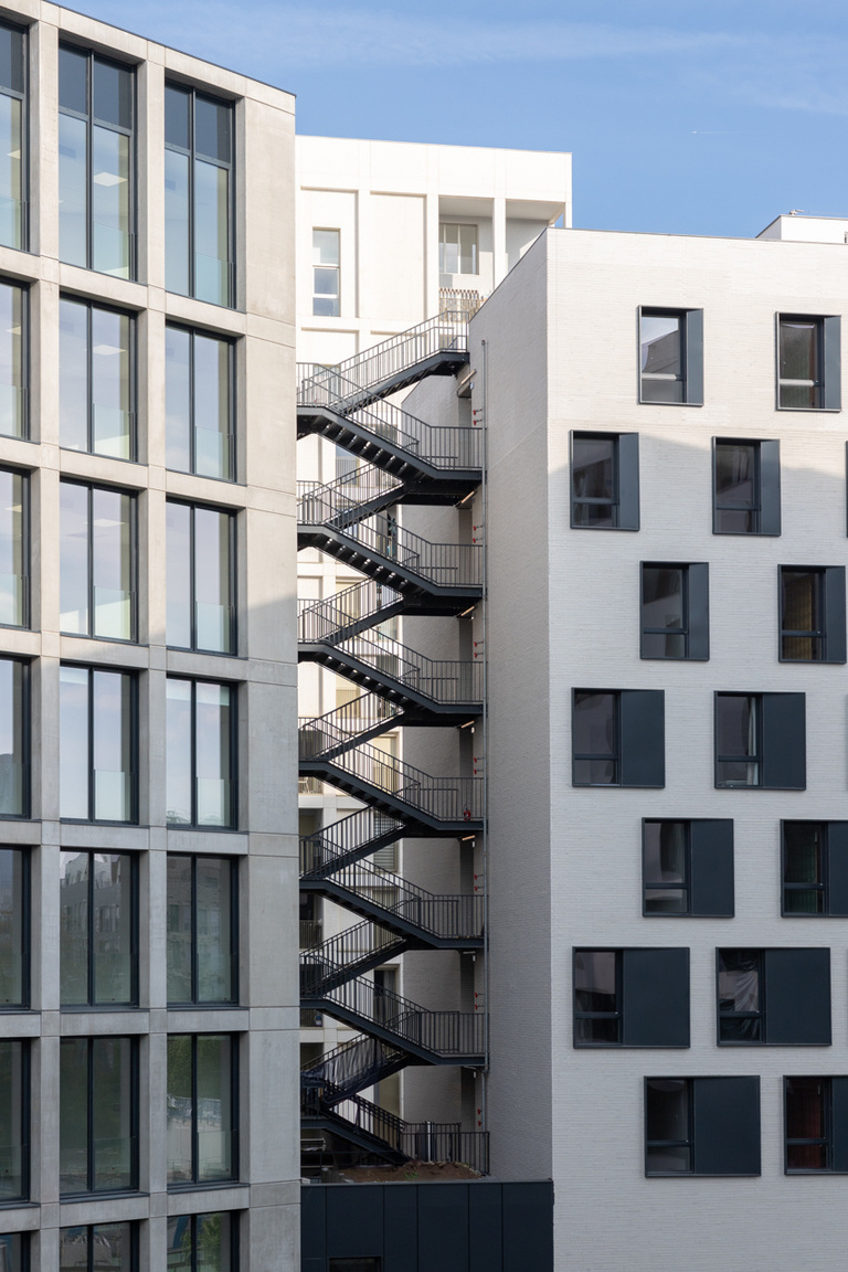 Carta – Reichen et Robert - 20240422_CARTA_REICHEN_ET_ROBERT_ASSOCIES_1_RUE_PIERRE_CURIE_ASNIERES_HUGO_HEBRARD_003.jpg