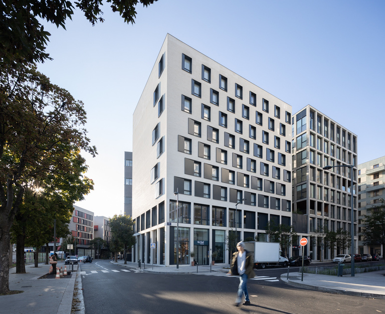 Carta – Reichen et Robert - 20240422_CARTA_REICHEN_ET_ROBERT_ASSOCIES_1_RUE_PIERRE_CURIE_ASNIERES_HUGO_HEBRARD_019.jpg