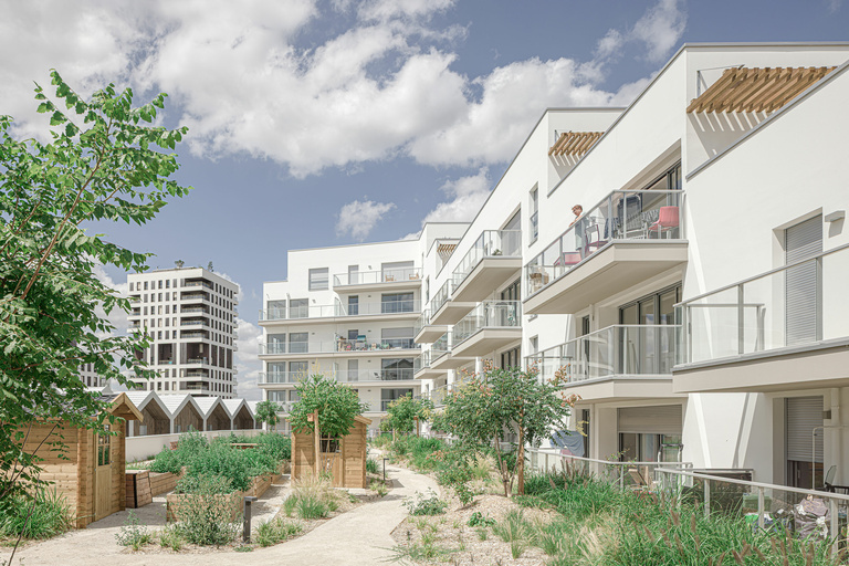 Baaum - CARRA_21043LBR_H0A6620@G-web.jpg