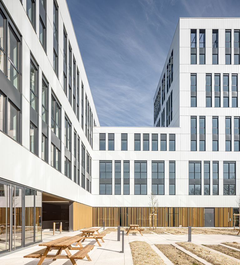 Baaum - Livraison du bâtiment AEROSKY à Nantes 